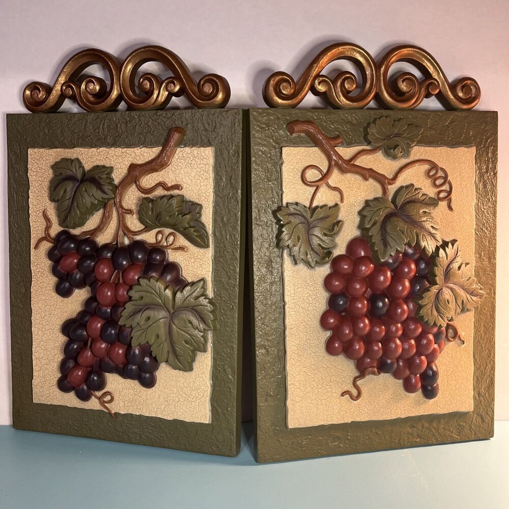Vintage Home Interiors 3D Grape Plaque Approx 9” X 14” Textured Background 2004